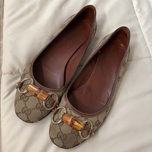 Gucci canvas flats